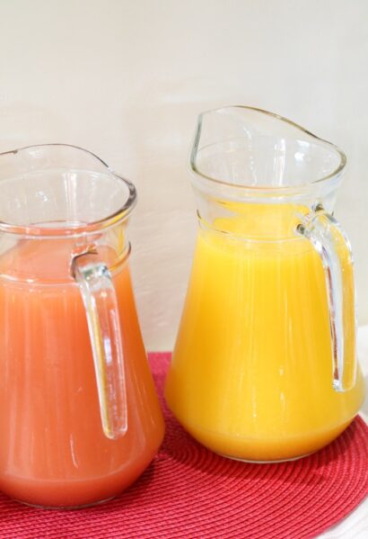 Herzhaftes Frühstück Buffet im Gästehaus Südafrika 4Heaven O-Saft und Guava